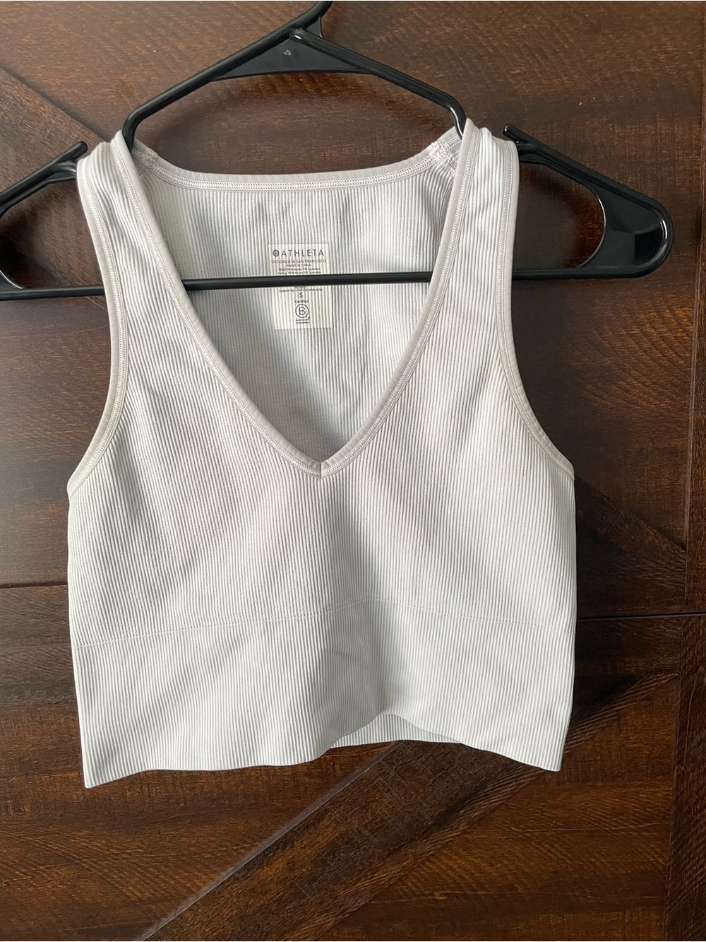 Athleta Grey/White Ribbed V-Neck Cropped Tank